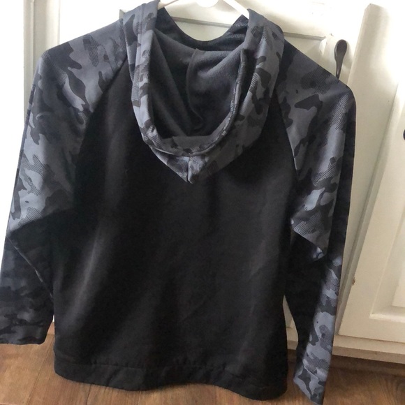 Too small - Picture 2 of 2